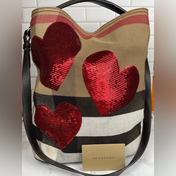 Burberry Sequin Hearts Canvas Bucket Bag Limited Edition Hearts Multi Color - Picture 4 of 14